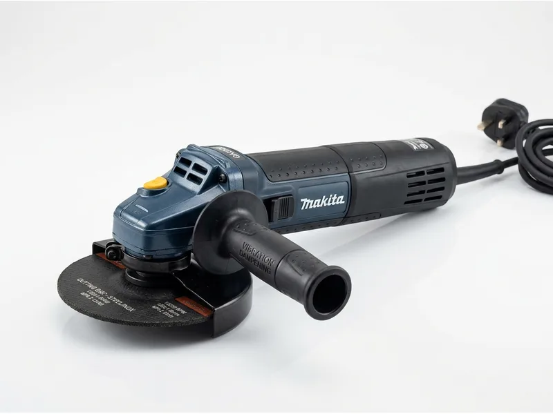 Makita 9565CVR (1400 Вт, муфта SJS)